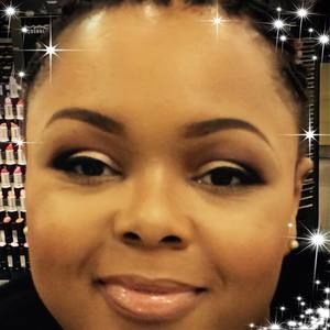 Meet your Posher, Monica